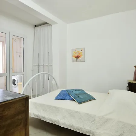 Casa Il Murales * Loceri